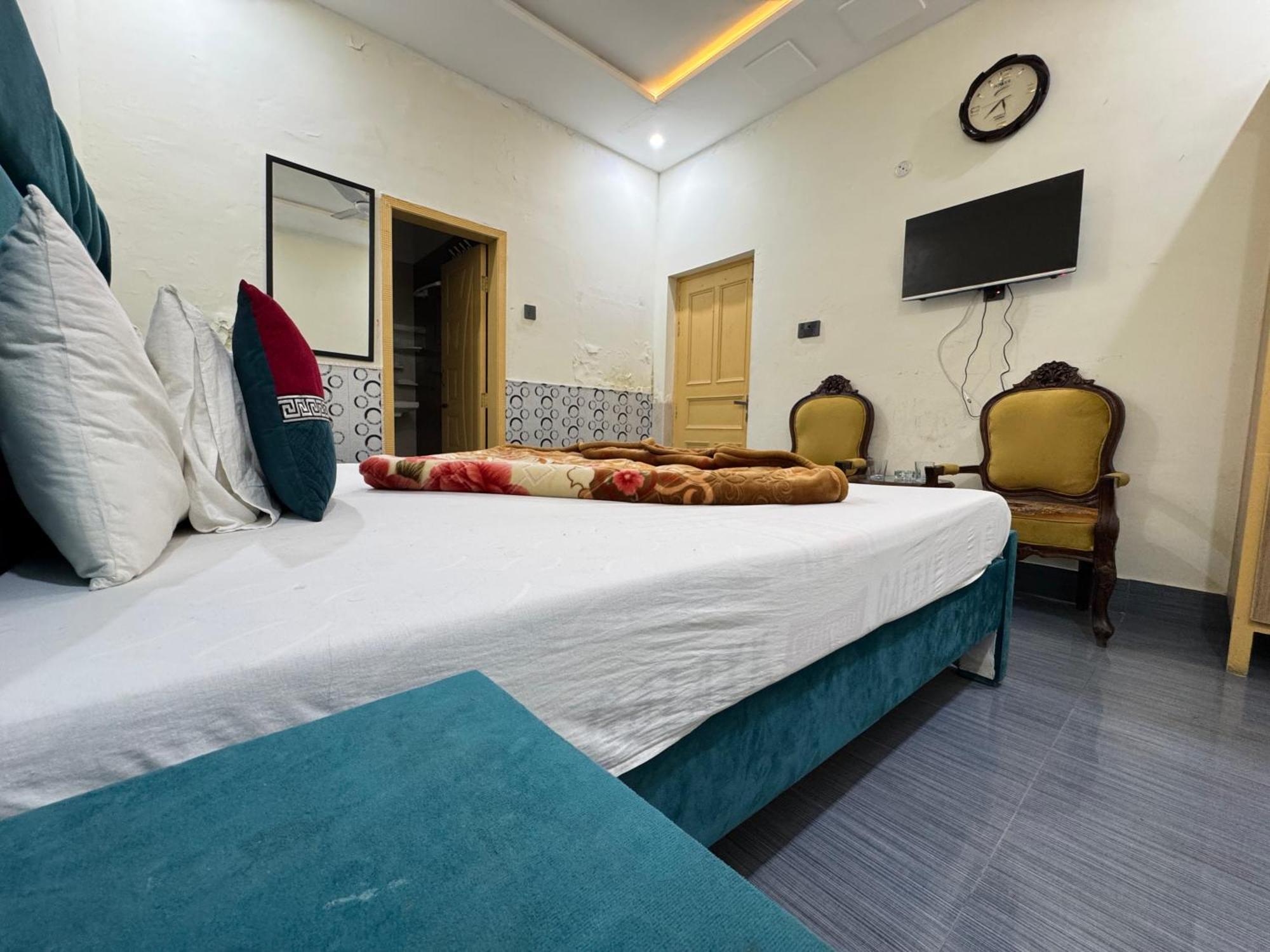 Royal Executive Residency Hotel Islamabad Bagian luar foto